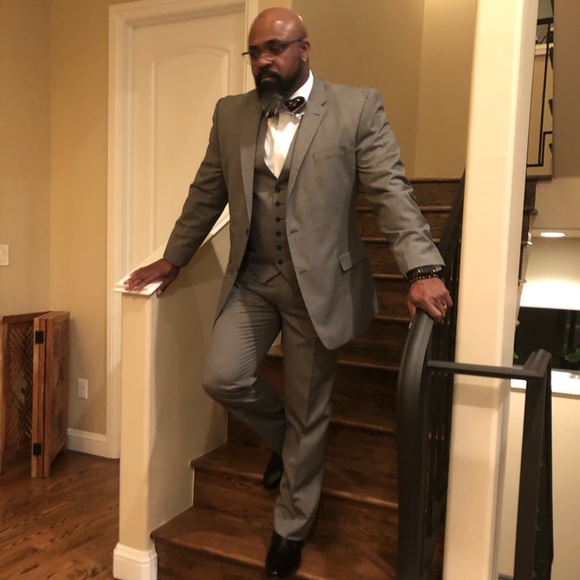 Meet your Posher, Tommie - Picture 3 of 3